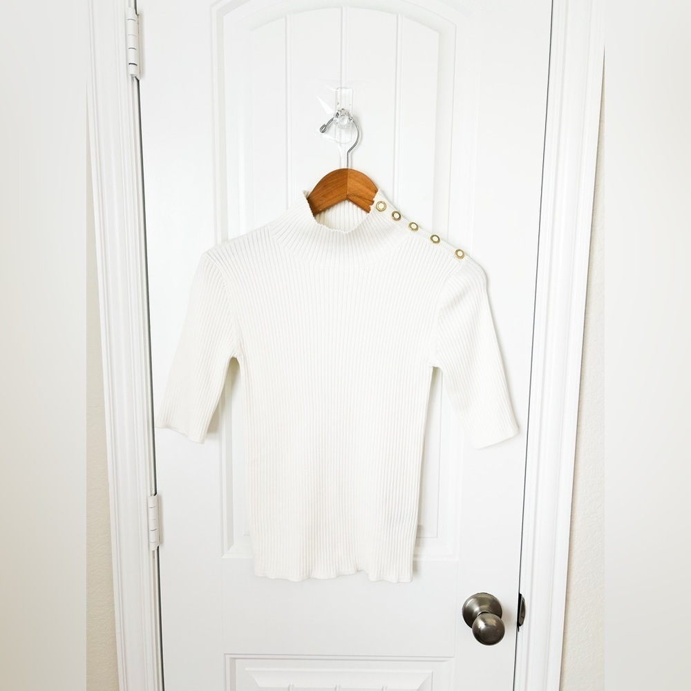 Carmen by Carmen Marc Valvo Mock Neck Sweater Size Medium